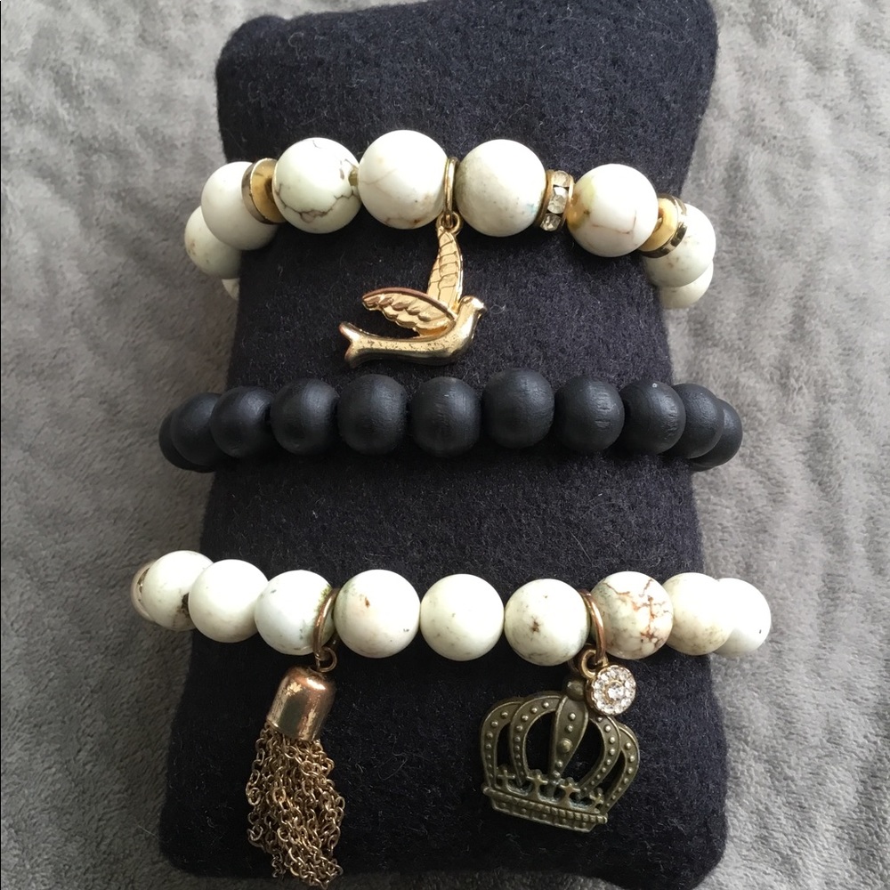 Set of 3 bracelets